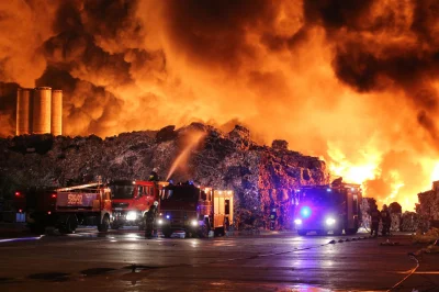 Yakotak - Na zachodzie europy też nie chcą spalarni,dlatego śmiecie trafiają do Polsk...