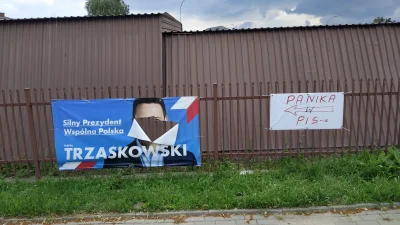 krecik77 - Taka sytuacja!
Białystok ul. Gajowa
#pis #wyboryprezydenckie2020 #trzaskow...