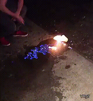 Dibhala - transformacja w ghost runnera (⌐ ͡■ ͜ʖ ͡■)

#gif #heheszki #efektyspecjal...