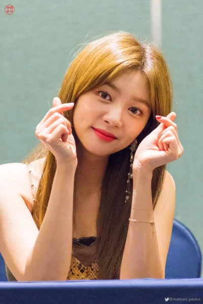 XKHYCCB2dX - #Haein #LABOUM
#koreanka #kronografia