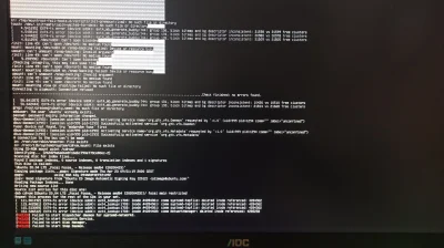 kubeczek140 - Ubuntu 20.04LTS live usb z uruchomionym persistence zaraz się uruchomil...