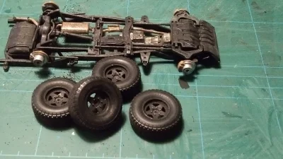 T.....o - #modelarstwo #offroad
Trzecia część relacji z budowy miniaturowego Mitsubi...