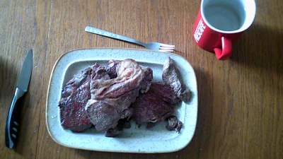 anonymous_derp - Dzisiejsze śniadanie: Kark wołowy smażony na maśle klarowanym, sól.
...