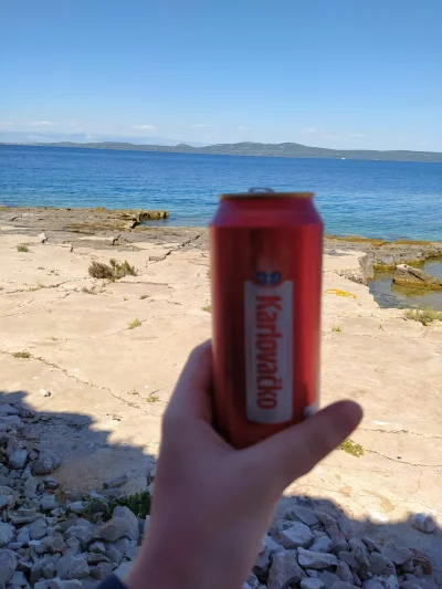 R4vPL - Słońce, plaża, ciepłe wygazowane piwo... Jak na #!$%@?
#chorwacja #heheszki #...