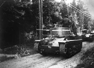 jaxonxst - Szwedzki czołg Stridsvagn m / 31 #historiawpigulce- tag do obserwowania

...