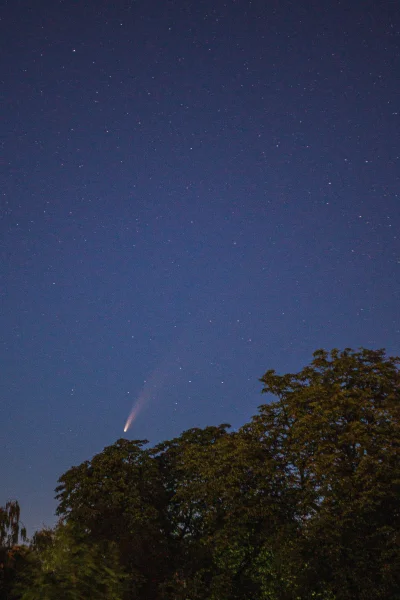 TunczykznadWisly - Jeszcze się załapałem ( ͡° ͜ʖ ͡°) 

#kometa #fotografia #kosmos