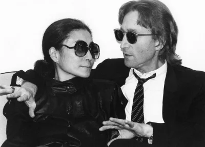 jaxonxst - John Lennon ze swoją starszą o 7 lat żoną Yoko Ono. #historiawpigulce- tag...