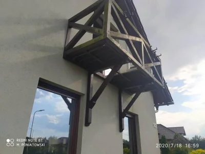s.....s - @CyjanekiSzczescie 
Proszę, opowiedz nam, jak się spawa drewniane balkony??...