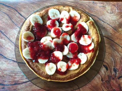 Rruuddaa - Ostatnio moje ulubione śniadanie. 
Omlet na słodko z bananem, masłem orzec...