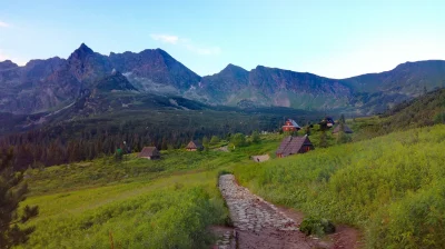 ksaler - Dzień dobry Mirki! Trzymajcie kciuki za dobry warun dziś do 13 chociaż. Atak...