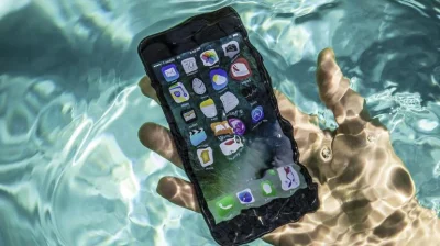 Majronn - iPhone 8 - jak to z tą wodoodpornością w praktyce? Ktoś robił zdjęcia w wod...