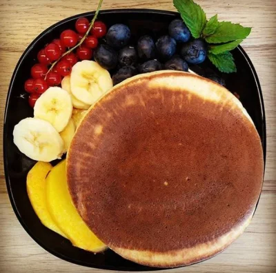 PierreDolny97 - Pancakes z owockami (⌐ ͡■ ͜ʖ ͡■)
#gotujzwykopem