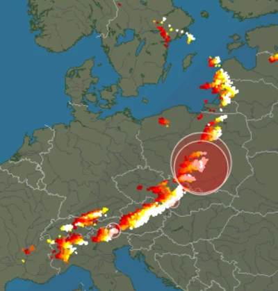 abd00l3k - O #!$%@?, front burzowy szeroki na dużą część Europy :o 
#burza
