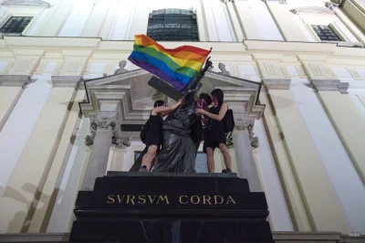 kondziu96 - wolność wiodąca lud na barykady 
SPOILER
#lgbt