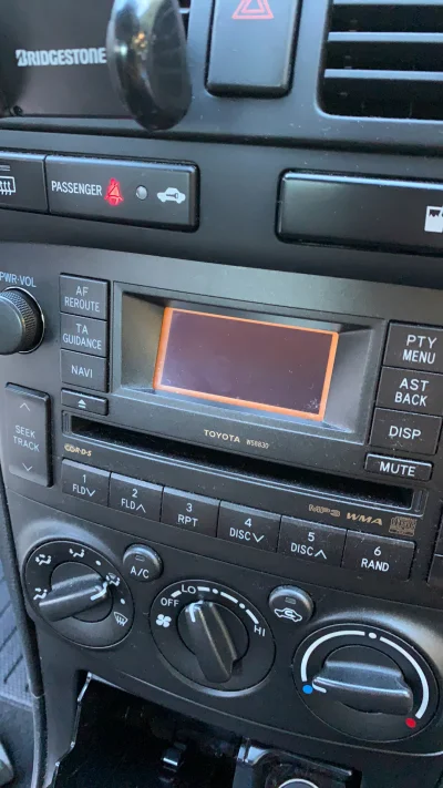 DominKwiatek01 - Miał ktoś kiedyś taki problem z wyświetlaczem radia w Toyocie (ten m...