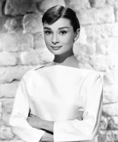 madry_glupiec - @Budo: Audrey Hepburn, z czasów kiedy jeszcze nie regulowało się brwi...