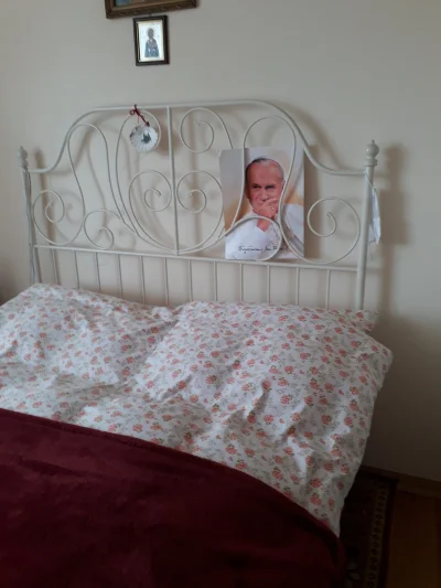 czolg44 - Ej moja babcia śpi z papieżem 
#2137 #wykopobrazapapieza