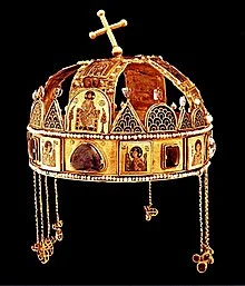 m.....k - @ChelseaDagger: to Korona Świętego Stefana, insygnium koronacyjne królów Wę...