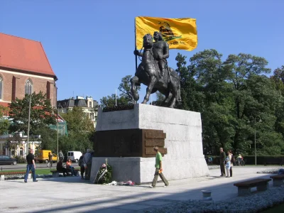 D.....i - W związku z modą na przyozdabianie pomników flagami postanowiłem dołączyć d...