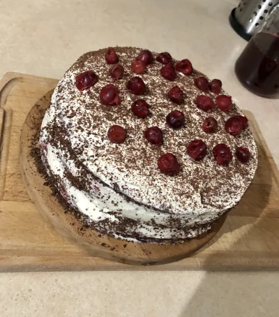 Reyqqp - Taki tort popełniłem dziewczynie z okazji urodzin
#pieczzwykopem #gotujzwyko...
