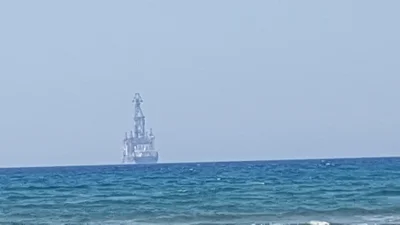 dantey - Jestem aktualnie na Cyprze obok miasta Larnaka. Co to za statek? Widziałem g...