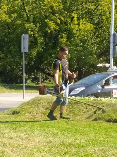 g.....i - Ale się wkurzyłem (╯°□°）╯︵ ┻━┻

Na skrzyżowaniu Banacha i Żwirek jakiś typ ...