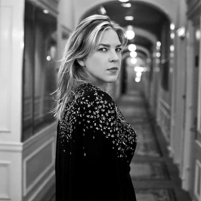 kojotte - Diana Krall https://musiclo79.blogspot.com/2020/08/diana-krall-diana-jean-k...