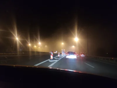 mestre01 - #lodz wiadomo co płonie przy autostradzie?