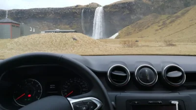 ciastkodokawy - Kurcze przejechałem taką po Islandii jakieś 1000 km. Genialne auto. (...