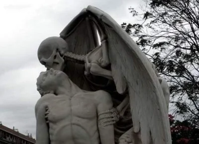 Catit - The Kiss of Death

The Kiss of Death is a marble sculpture, found in Poblen...