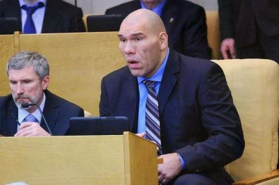szurszur - Rosyjski deputowany, były bokser N.Wałujew oskarża Polskę o chęć aneksji c...