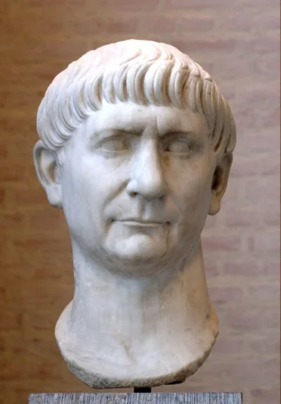 outsidre - Trajan to przypomina mi bardziej Jarosława Kaczyńskiego.