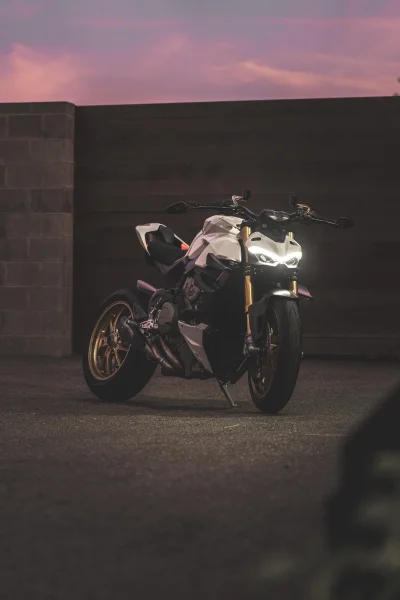 Ganja-Man - 2020 Ducati Streetfighter V4S

#motocykle #motoryzacja