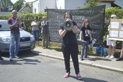 wiecejszatana - przypadkowe zdjęcie z przypadkowej demonstracji LGBT