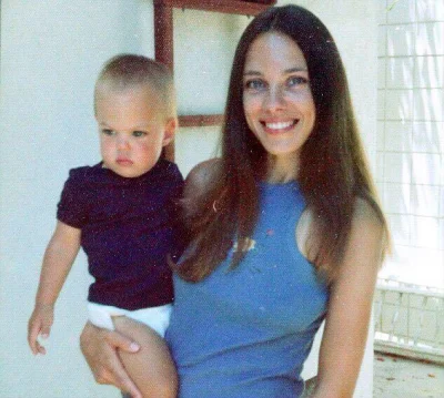 pcstud - ten #ladnychlopiec to Angelina Jolie ze swoją piękną mamą #ladnapani #ciekaw...