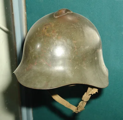 s.....j - > Stahlhelm

@Pan_Meloman: w tym przypadku jednak bardziej pasuje SSh-36