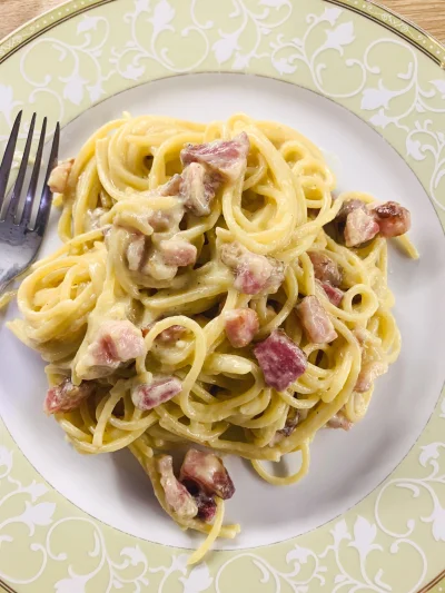 Izzka - Carbonara, szanujecie? 
#gotujzwykopem #jedzzwykopem #jedzenie