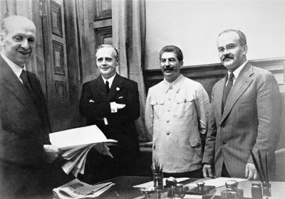 wiekdwudziestypl - 23 sierpnia 1939 roku podpisano pakt Ribbentrop-Mołotow. Tajny pro...