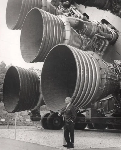 wipok - Niby zawsze wiedziałem że rakiety są duże ale takie zdjęcia jak to dopiero uś...