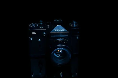 Bartholomaeus - Зенит 11, czyli Zenit 11 to aparat fotograficzny (lustrzanka) produkc...