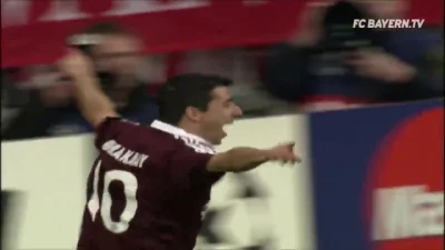 josedra52 - Bayern Monachium - Real Madryt 1:0
Roy Makaay 10 sekunda 
#mecz #golgif
