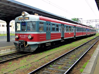 L3gion - Rok 2020 a na trasę Kraków -> Katowice PolRegio podstawia kibel jak pic rel ...