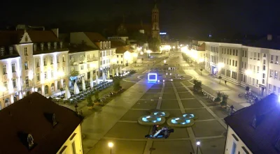 KarolaG17 - Wchodzę na kamerkę na rynek #bialystok aby zobaczyć jak tam #burza a tu t...