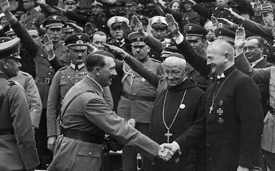 M.....e - Rola Kościołów w Trzeciej Rzeszy

Przejęcie władzy przez narodowych socja...