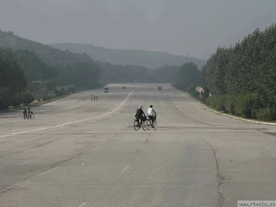 S.....S - @Student_AWAS: BTW tutaj autostrada zjednoczenia, zgadnijcie w jakim kraju ...