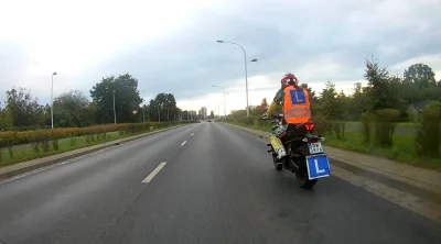 cinek687 - No elo xD
#mirekzuzlowiec robi #prawojazdy na #motocykle szosowe ( ͡° ͜ʖ ...