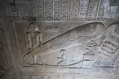 1.....1 - @Okcydent: Chyba nawet w egipcie mieli żarówki, wiadomo że w babilonie miel...