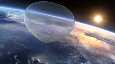 q.....0 - 14 pazdziernika 2012 roku austriacki spadochroniarz poleciał balonem 39 km ...