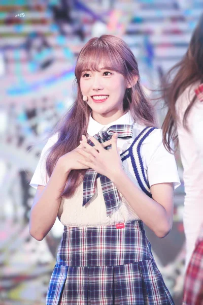 XKHYCCB2dX - #luda #wjsn
#koreanka #codziennaluda