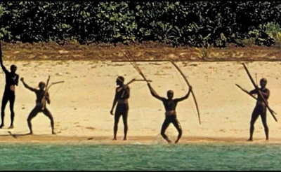CichySzelestOka - Ludzie z Nowej Huty zachowali ostrożną odległość od latającego obie...